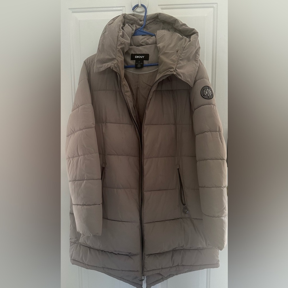 DKNY PUFFER COAT